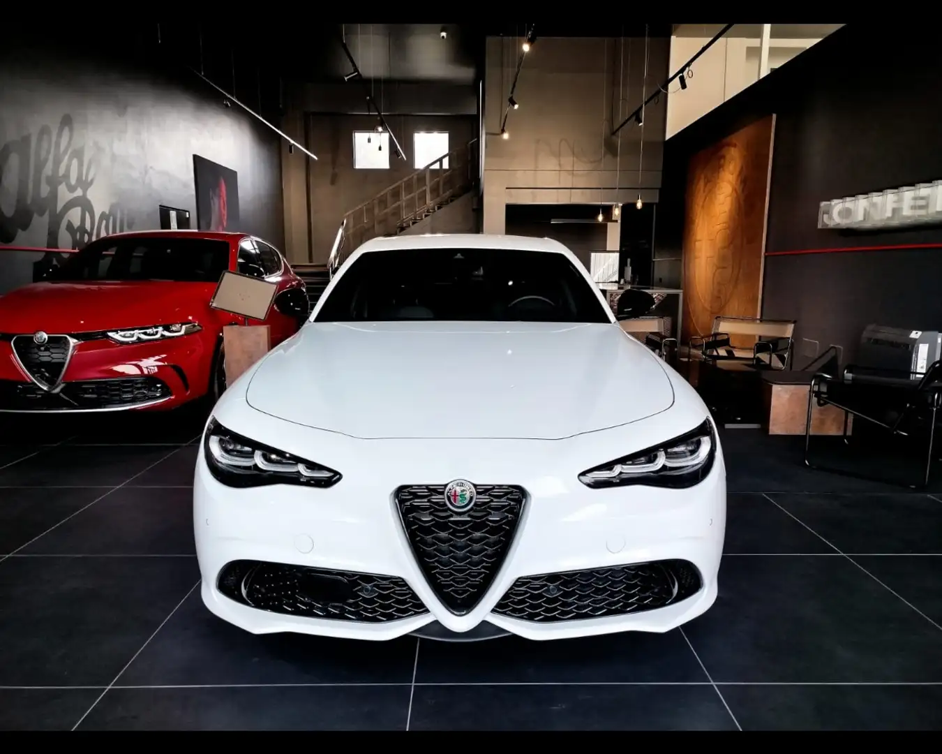 Alfa Romeo Giulia 2.2 Turbo Tributo Italiano Blanco - 2