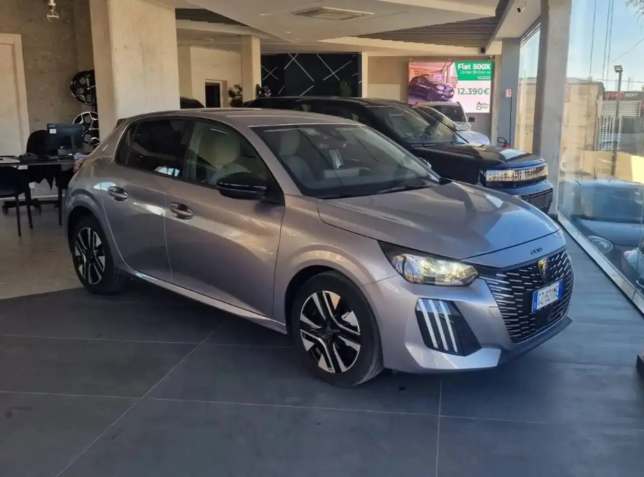 Peugeot 208 208 1.2 puretech Allure s — photo 1 of 15