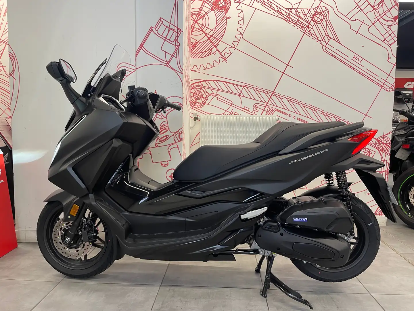 Honda Forza 125 Noir - 1