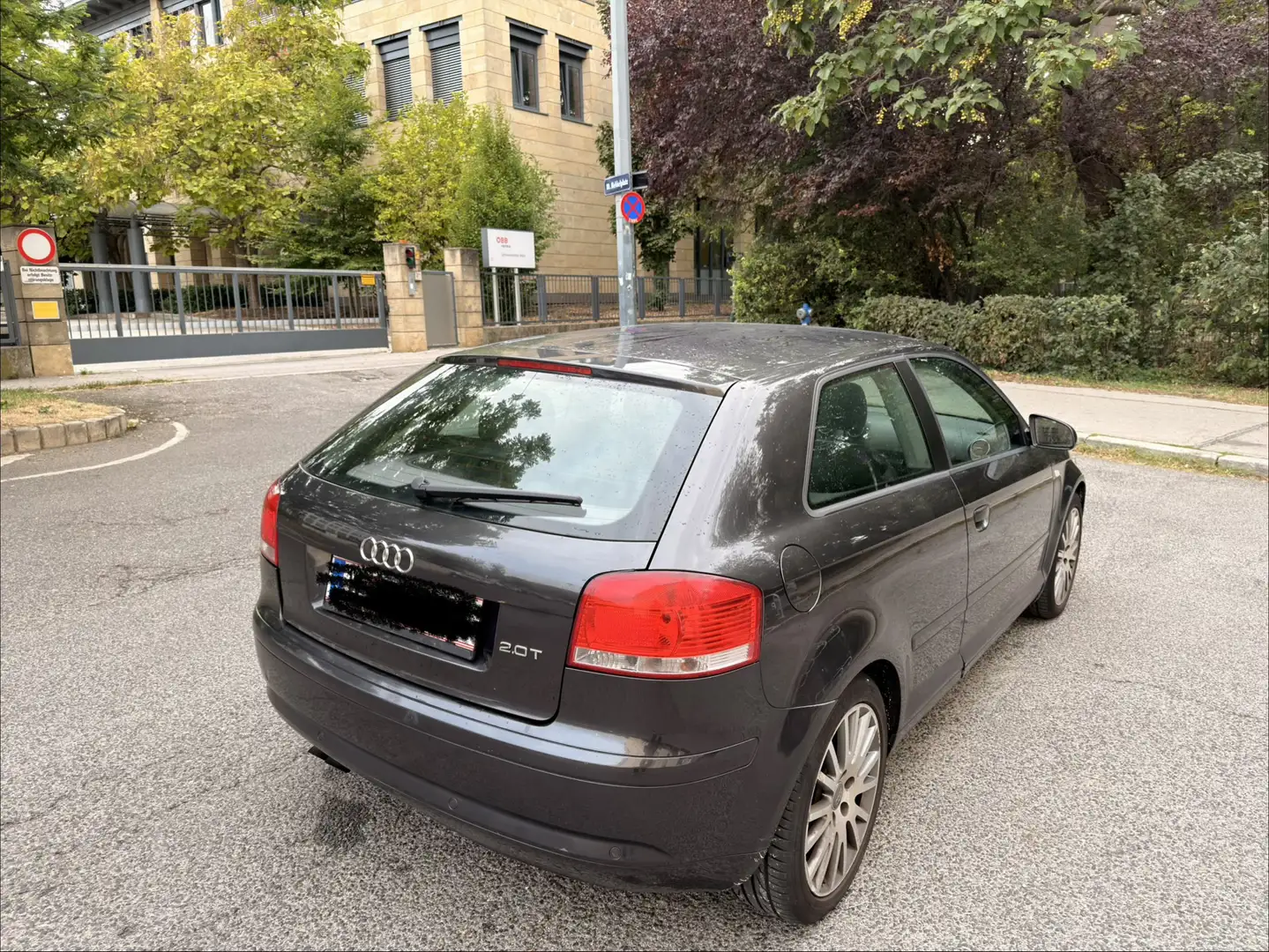 Audi A3 2.0 TDI Ambiente - 1