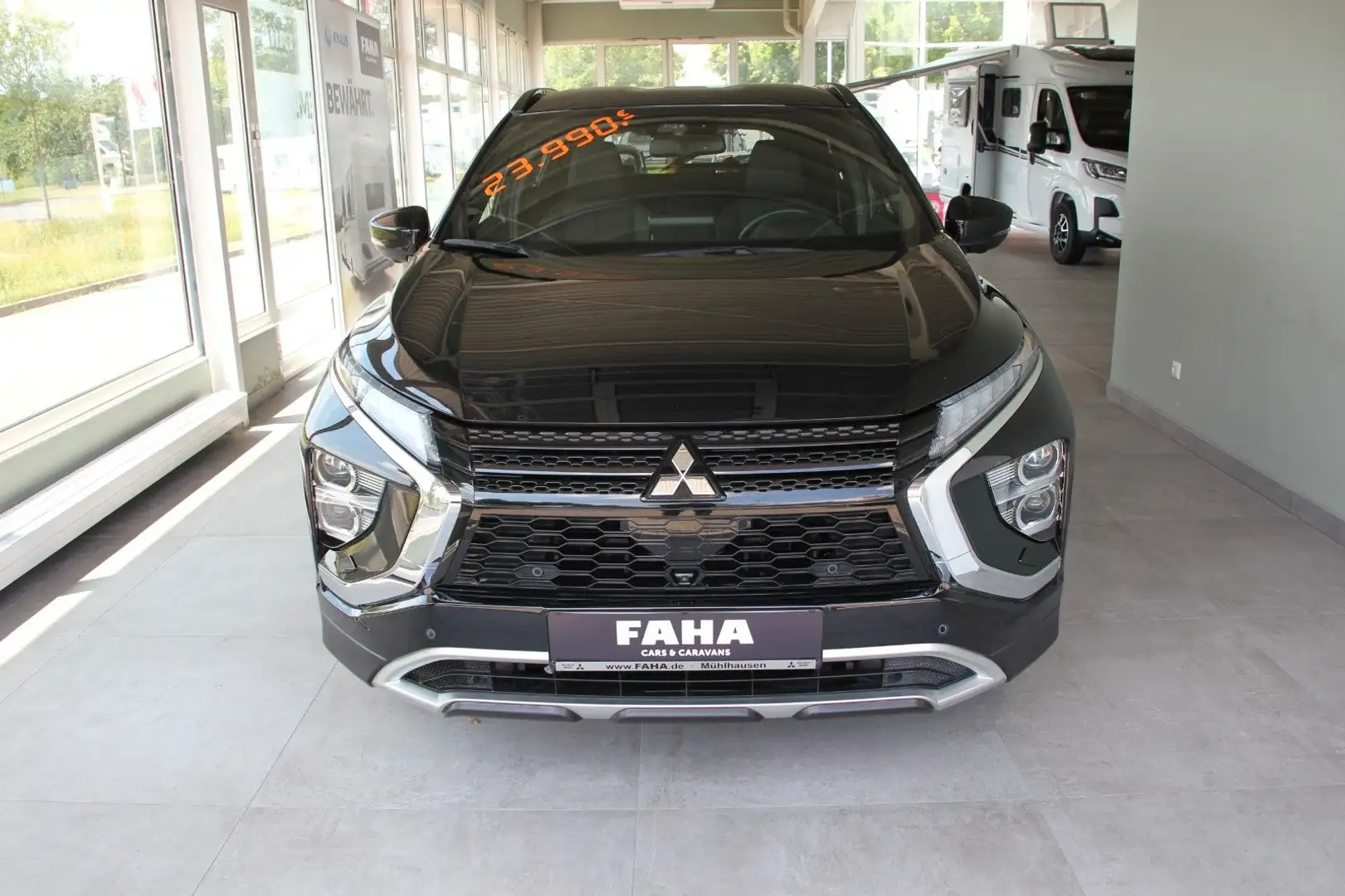 Mitsubishi Eclipse Cross PHEV Intro 4WD Schwarz - 2