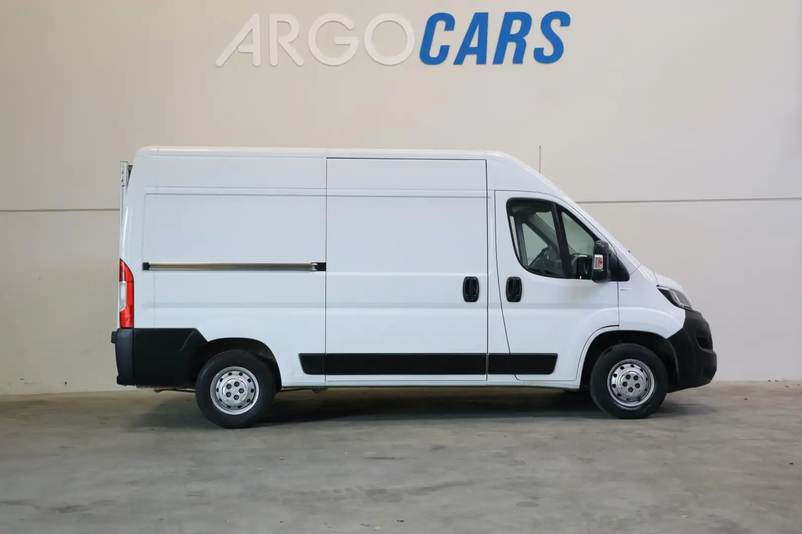 Fiat Ducato 35 2.3 MultiJet L3/H2 CAMERA NAVI AIRCO CRUISE CON Wit - 2
