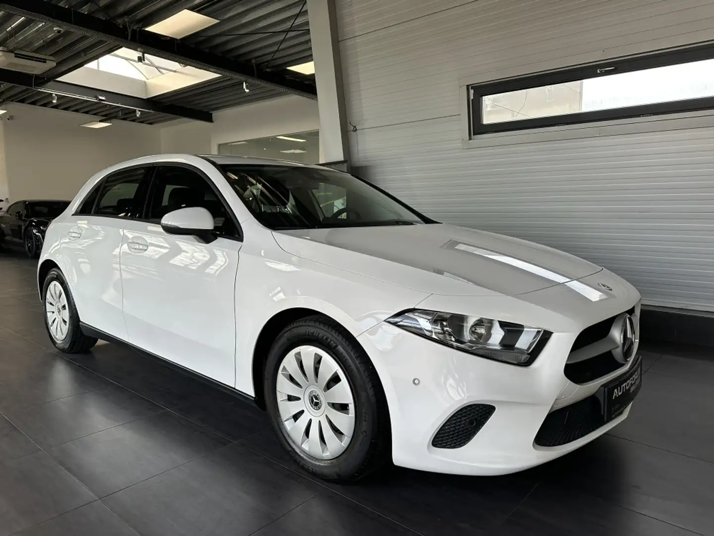 Mercedes-Benz A 160 d|MBUX|Navi|PDC|Sitzheizung|Tempomat Bílá - 1