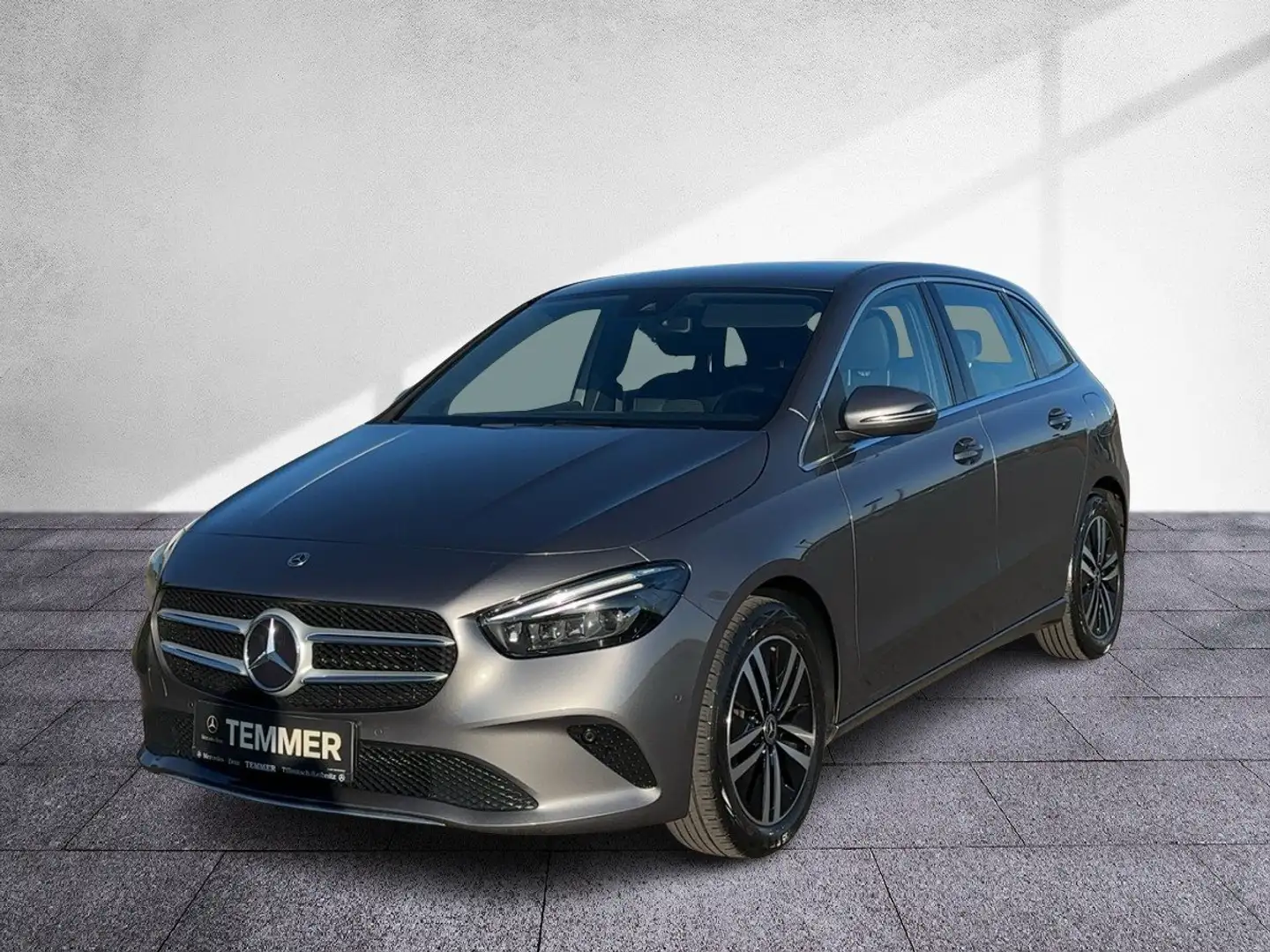 Mercedes-Benz B 250 e Progressive-Line DISTR AHV MBeam RKam Grau - 2