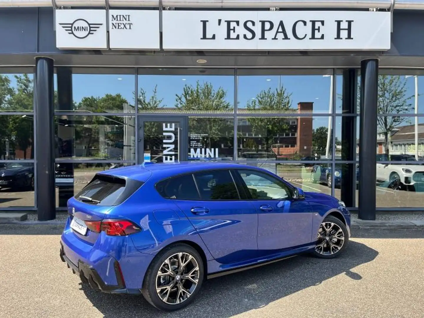 BMW 120 120A 170ch M Sport DKG7 Bleu - 2