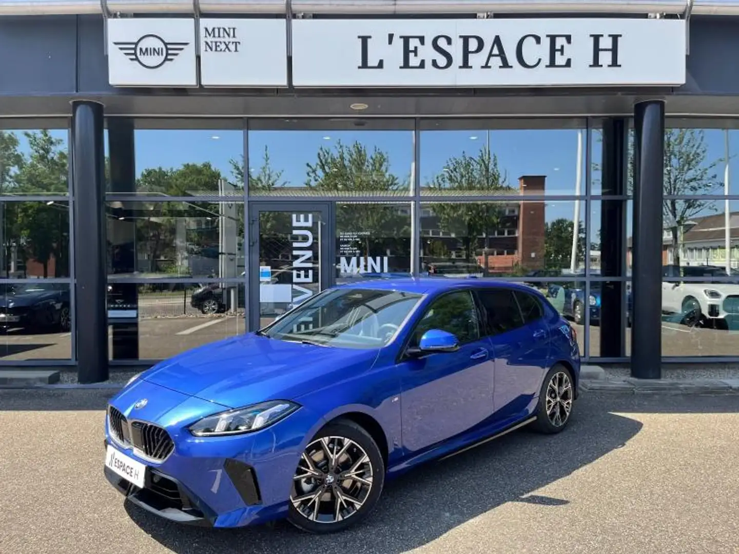 BMW 120 120A 170ch M Sport DKG7 Bleu - 1