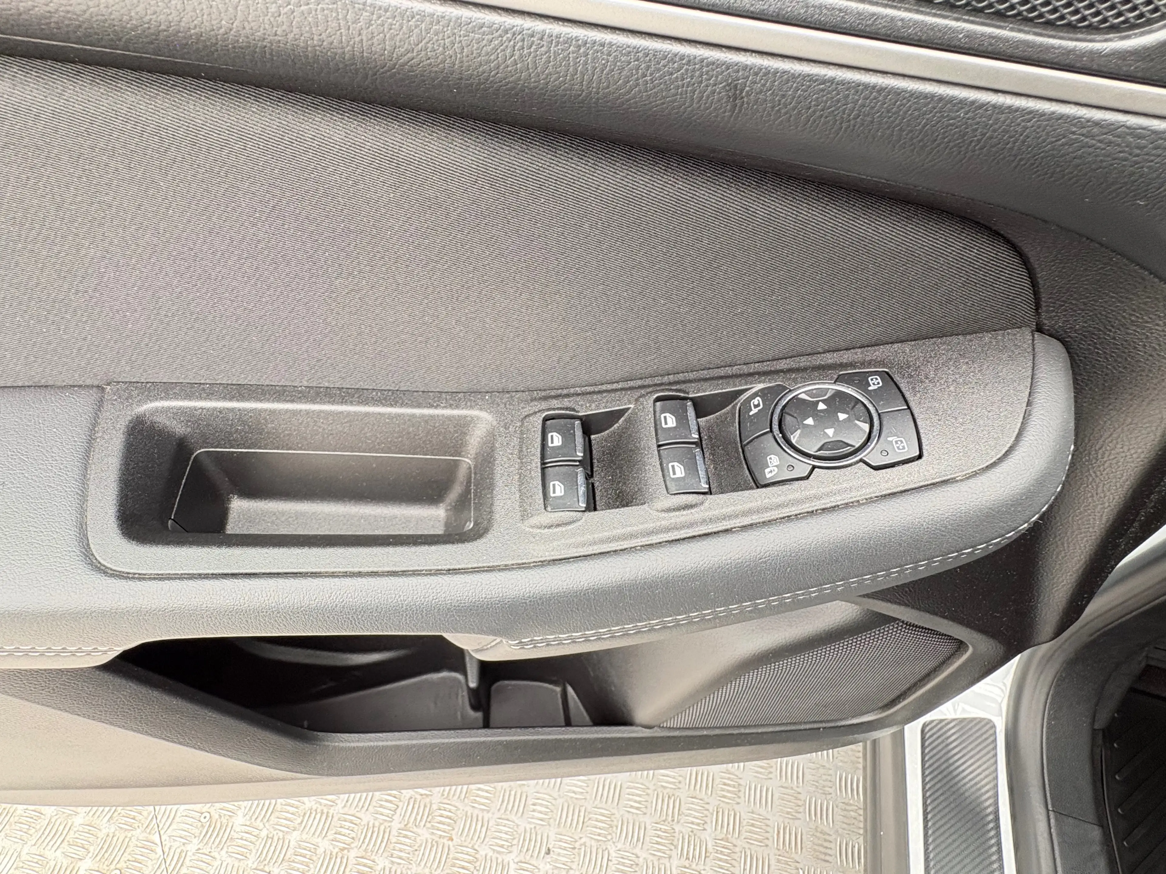 Ford Galaxy 2.0 TDCi Business 190PS 7SITZE NAVI AHK 8FACH STDHZG — photo 20