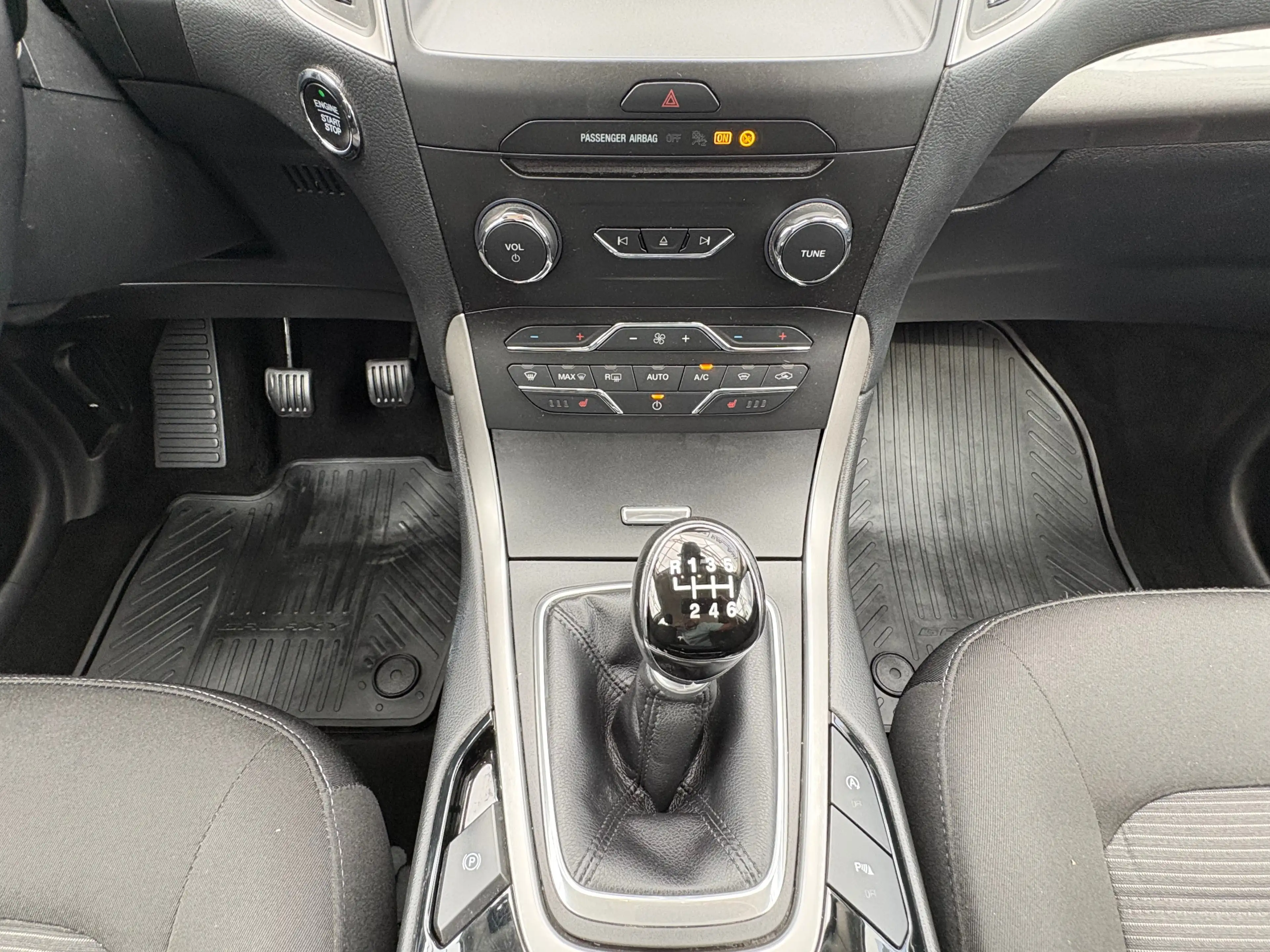 Ford Galaxy 2.0 TDCi Business 190PS 7SITZE NAVI AHK 8FACH STDHZG — photo 19