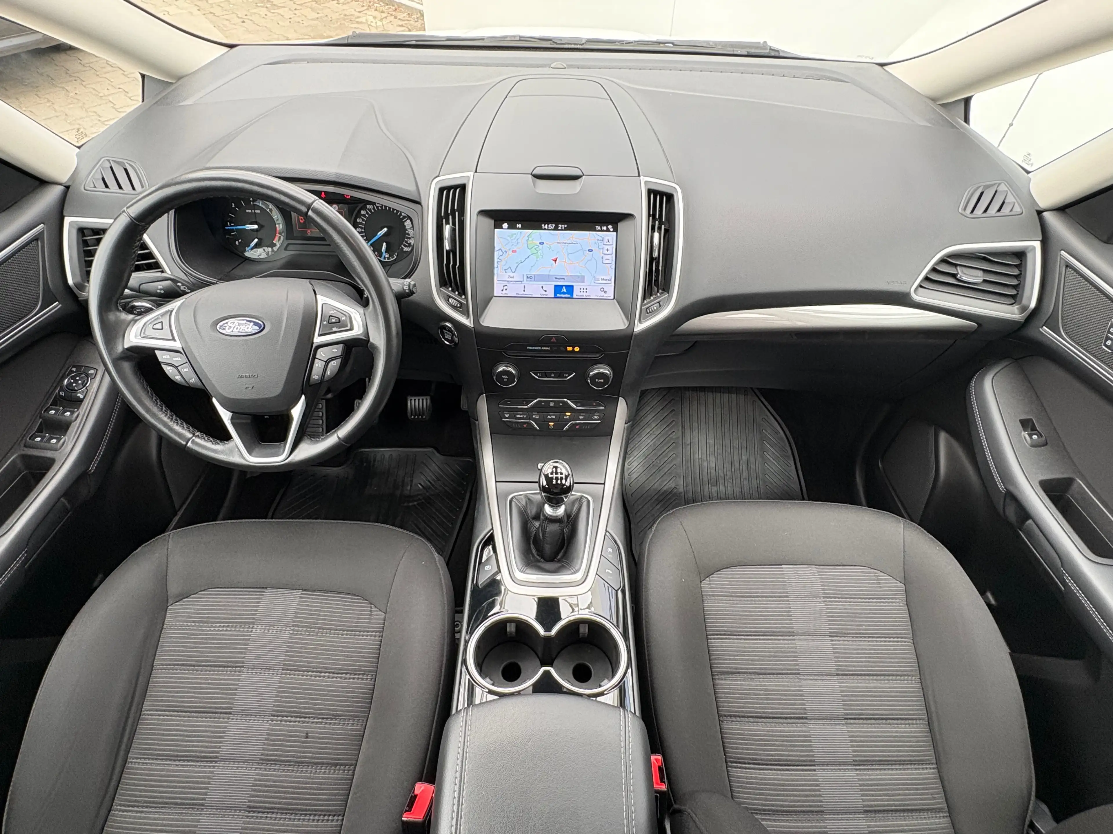 Ford Galaxy 2.0 TDCi Business 190PS 7SITZE NAVI AHK 8FACH STDHZG — photo 17
