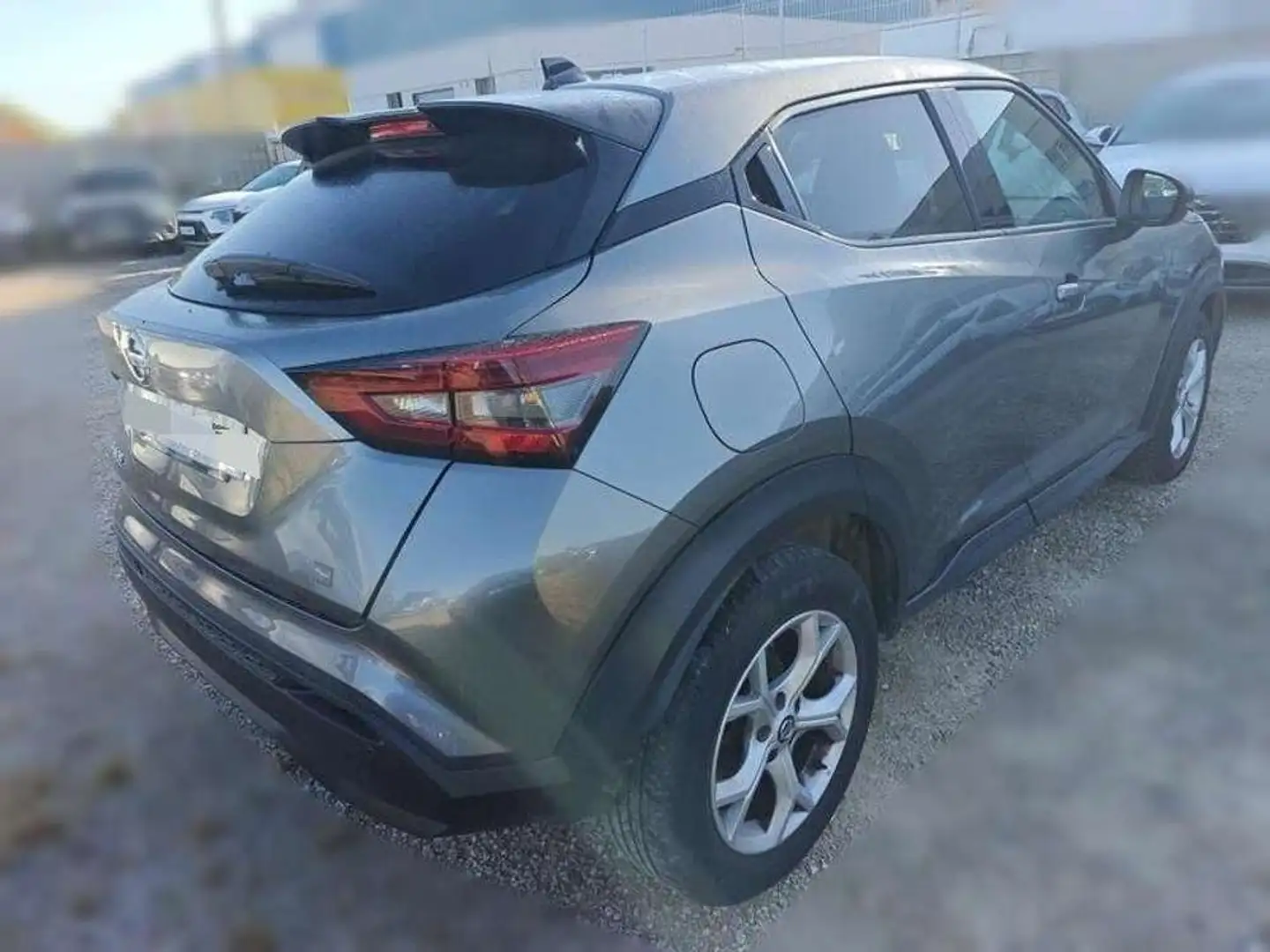 Nissan Juke 1.0 DIG-T N-Connecta 4x2 DCT 7 84kW Gris - 2