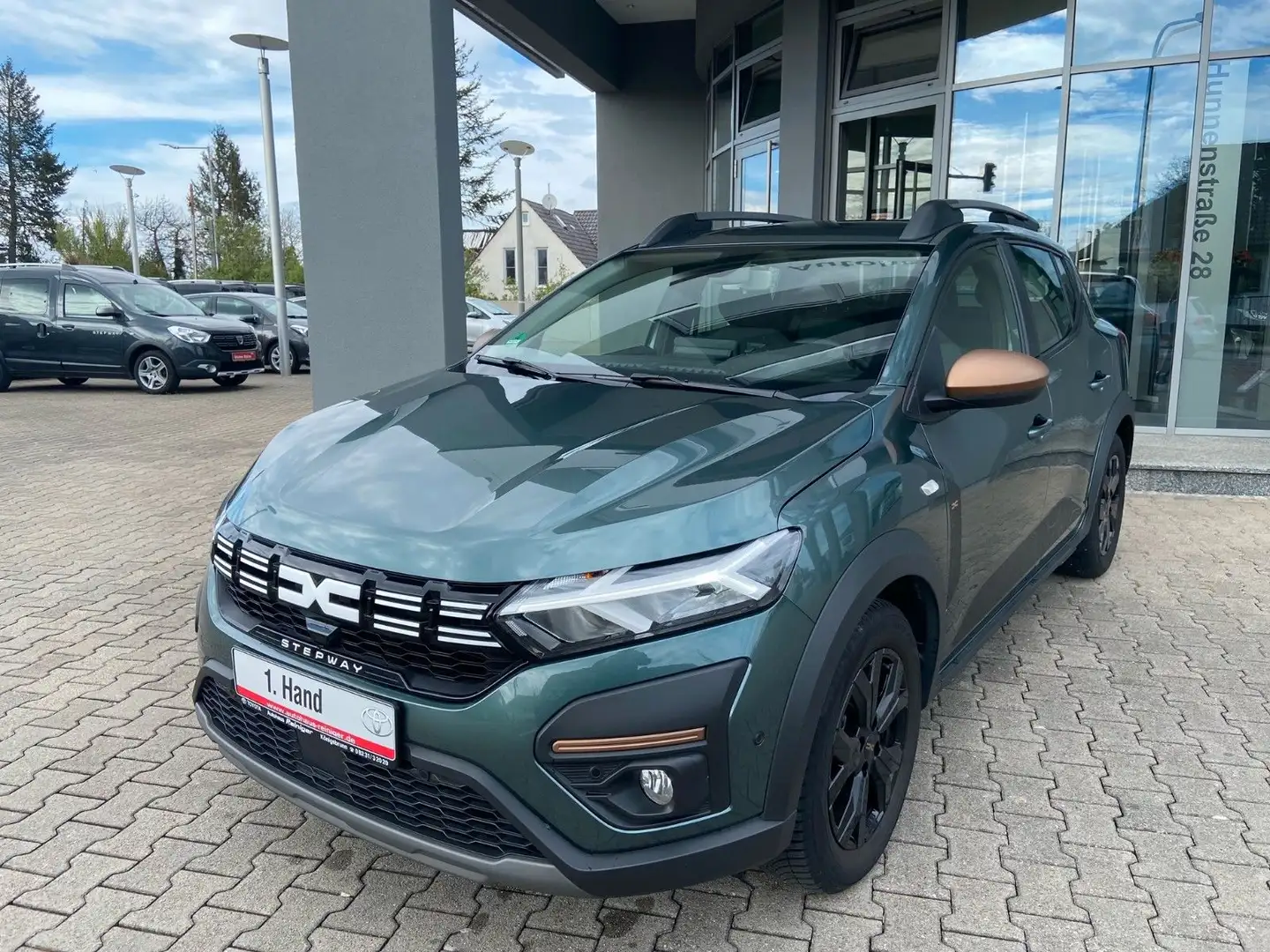 Dacia Sandero III Stepway Extreme+*MOD24,SHZ,RFK,Navi Groen - 1