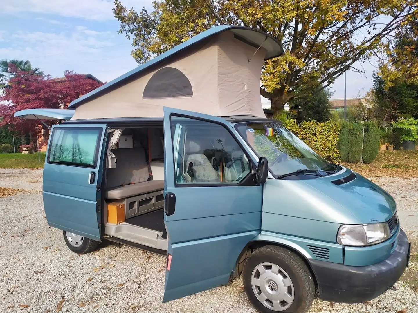 Volkswagen T4 California Mavi - 2