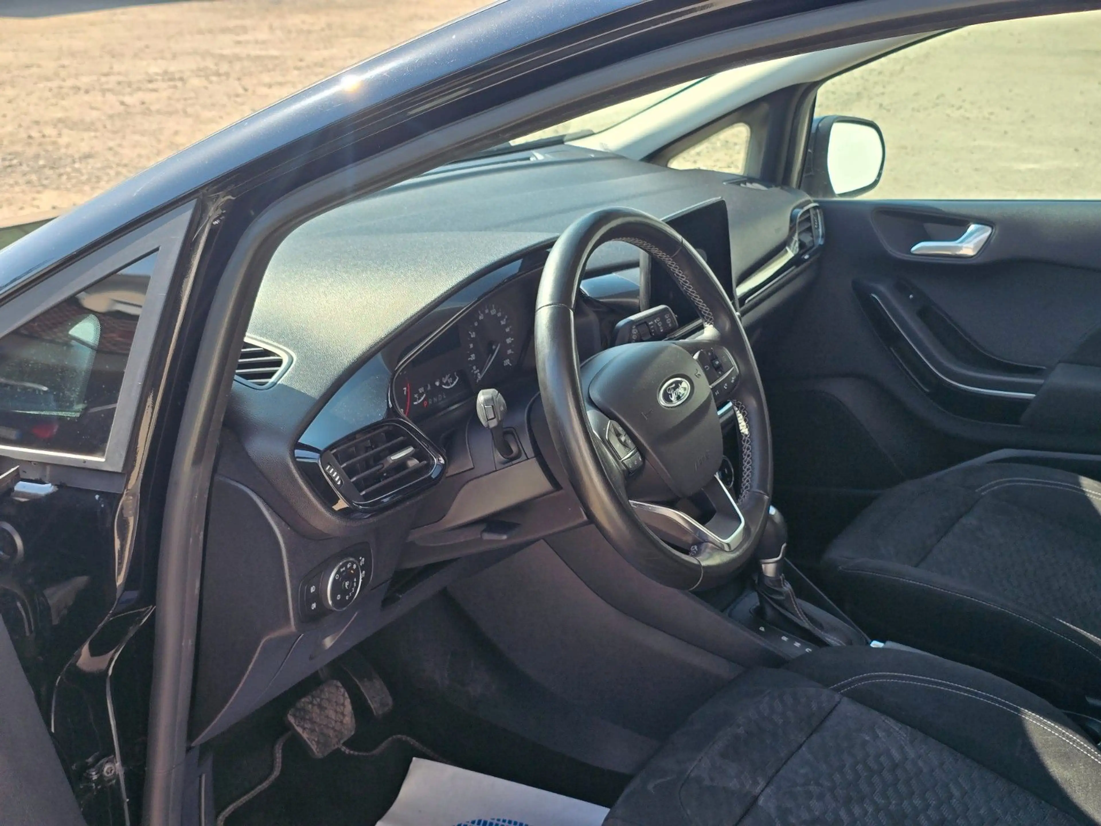 Ford Fiesta Titanium *AUTOMATIK*LED*NAVI*SPUR*TEMPO* — photo 9