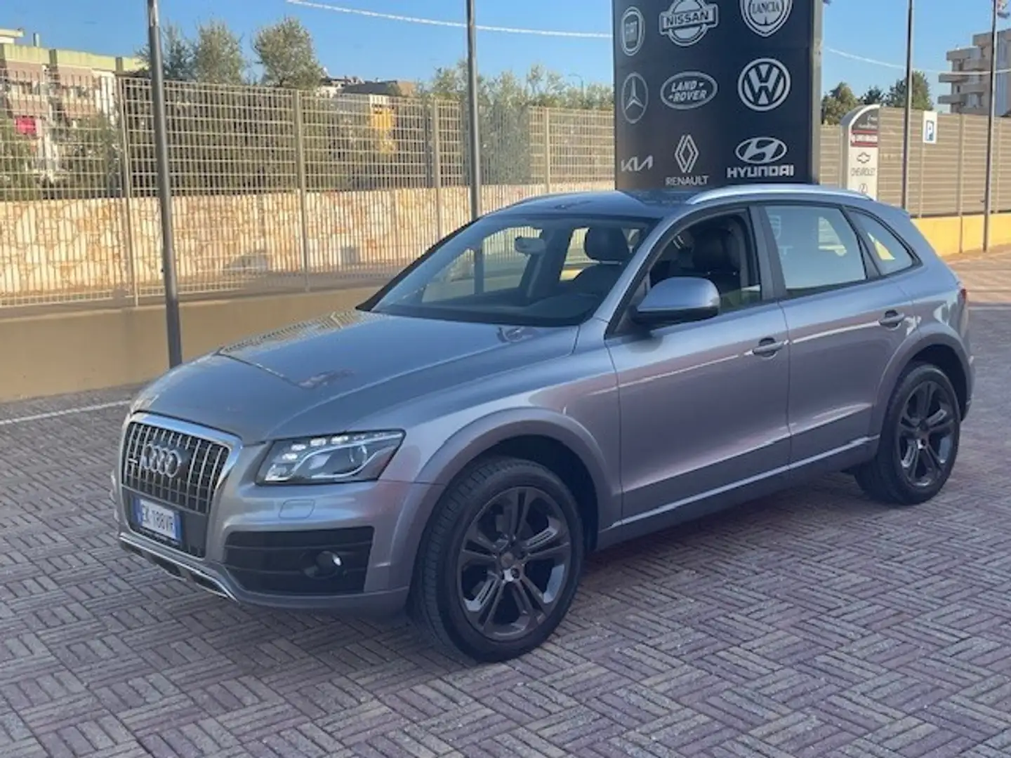 Audi Q5 Q5 2.0 TDI 170 CV quattro S tronic Advanced Plus Grigio - 2