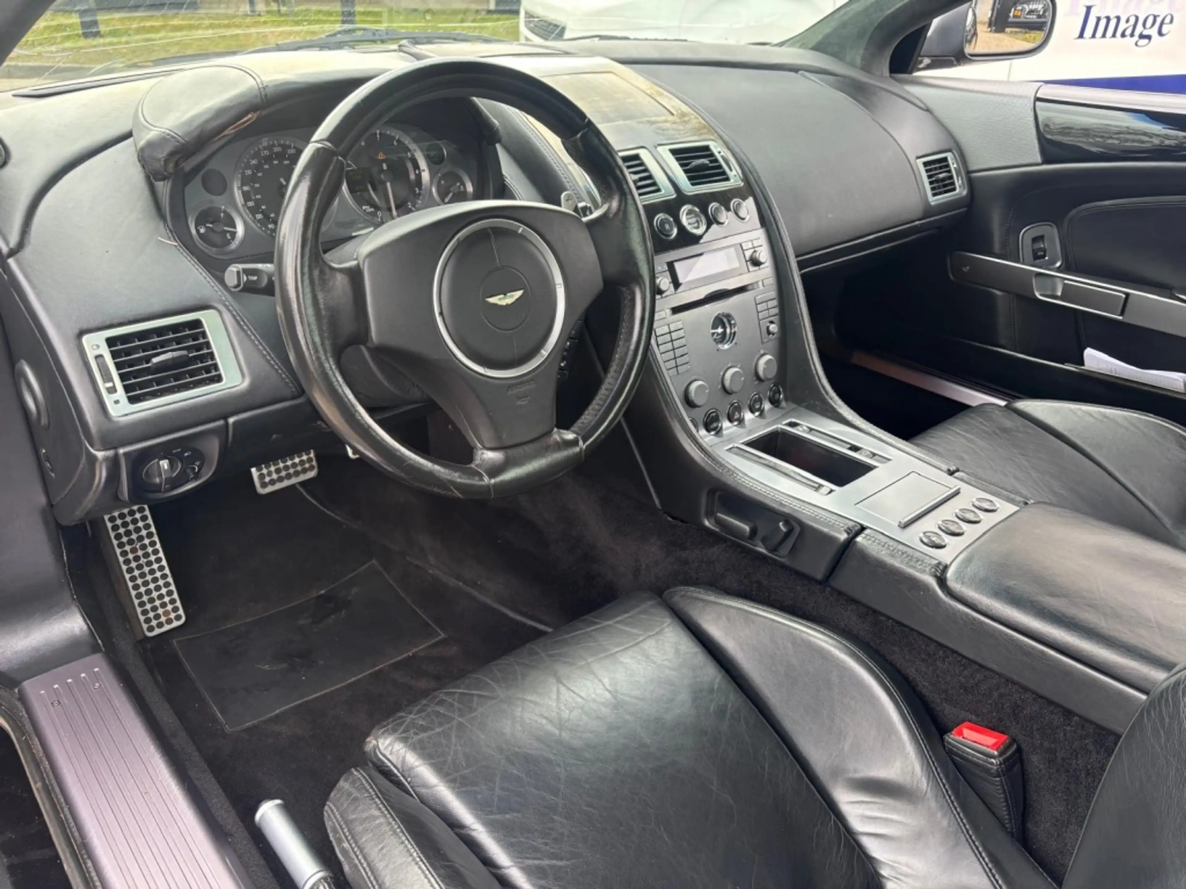 Aston Martin DB9 5.9 V12 458PK Touchtronic 2005 Zwart NL auto — photo 14