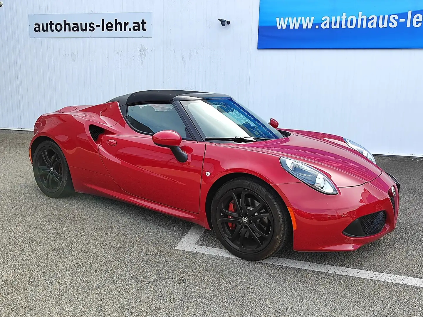 Alfa Romeo 4C Spider Rot - 2