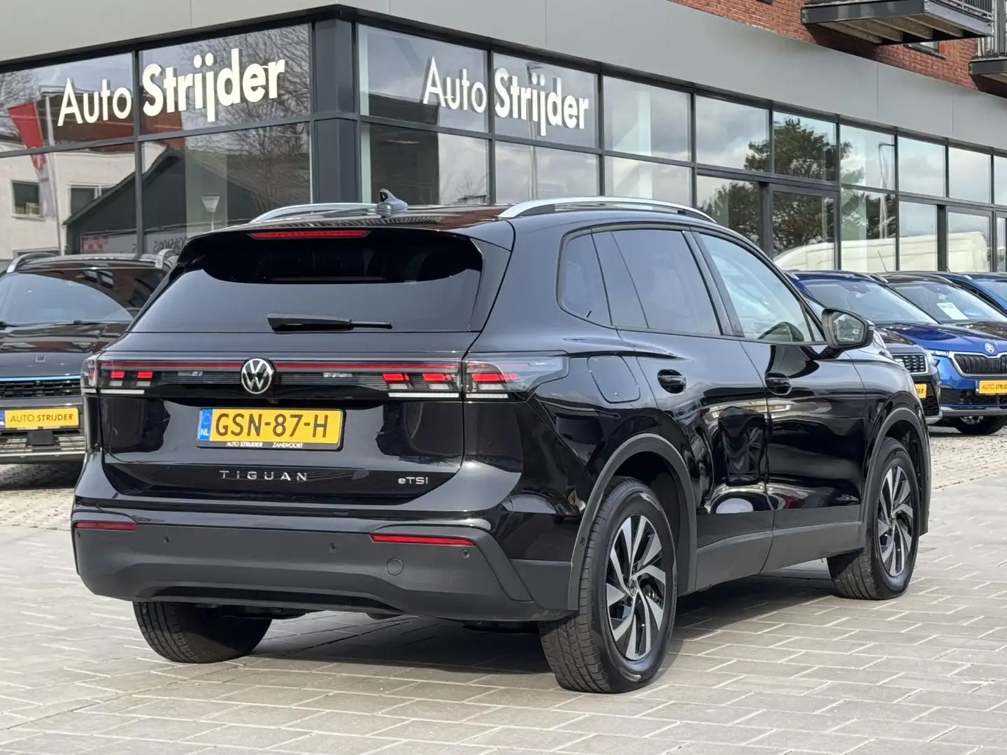 Volkswagen Tiguan 1.5 eTSI Life Edition | Panodak | Stoelverw | Came Zwart - 2