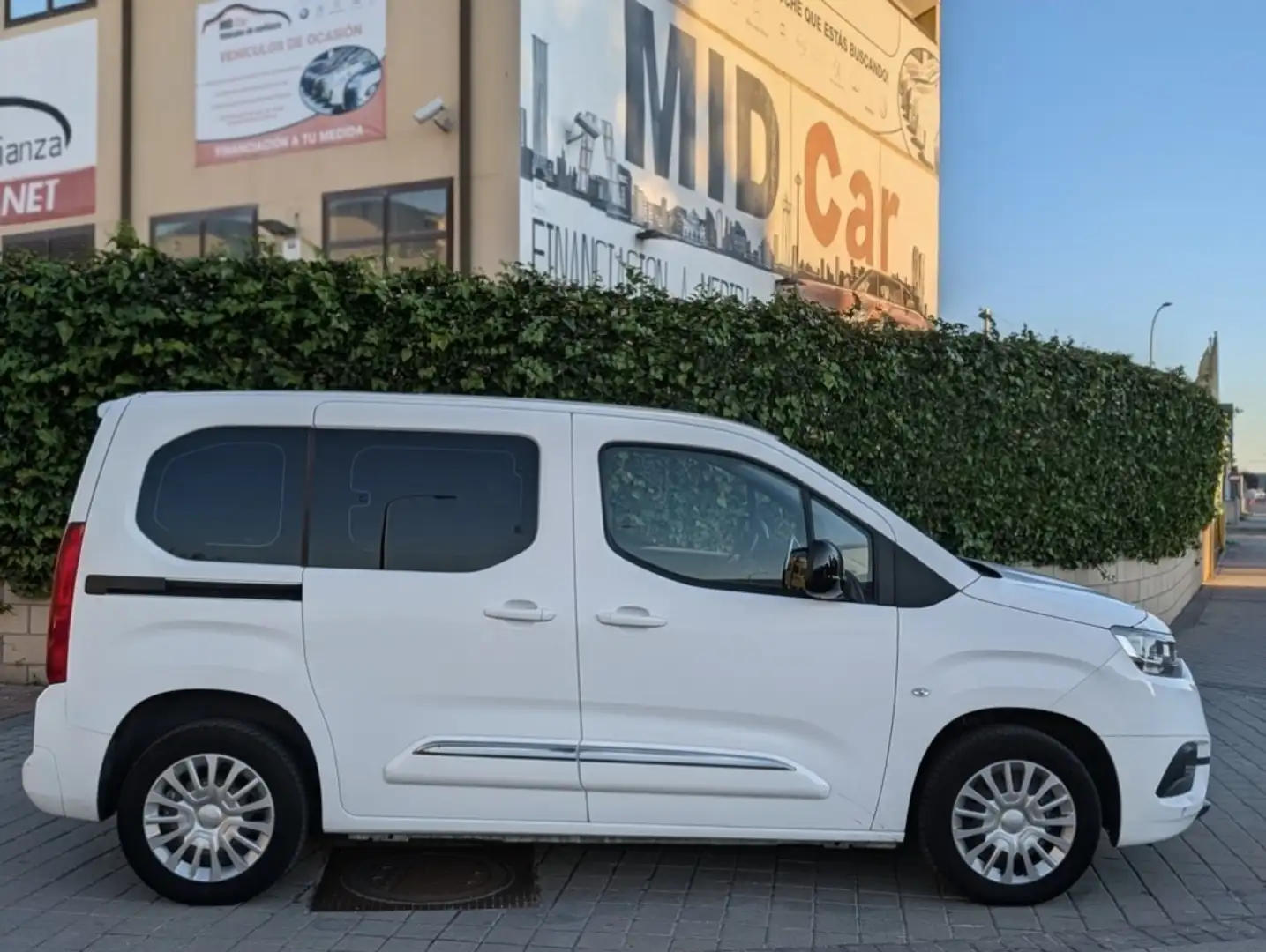 Toyota Proace City Combi L1 1.5D VX 100 Blanco - 2