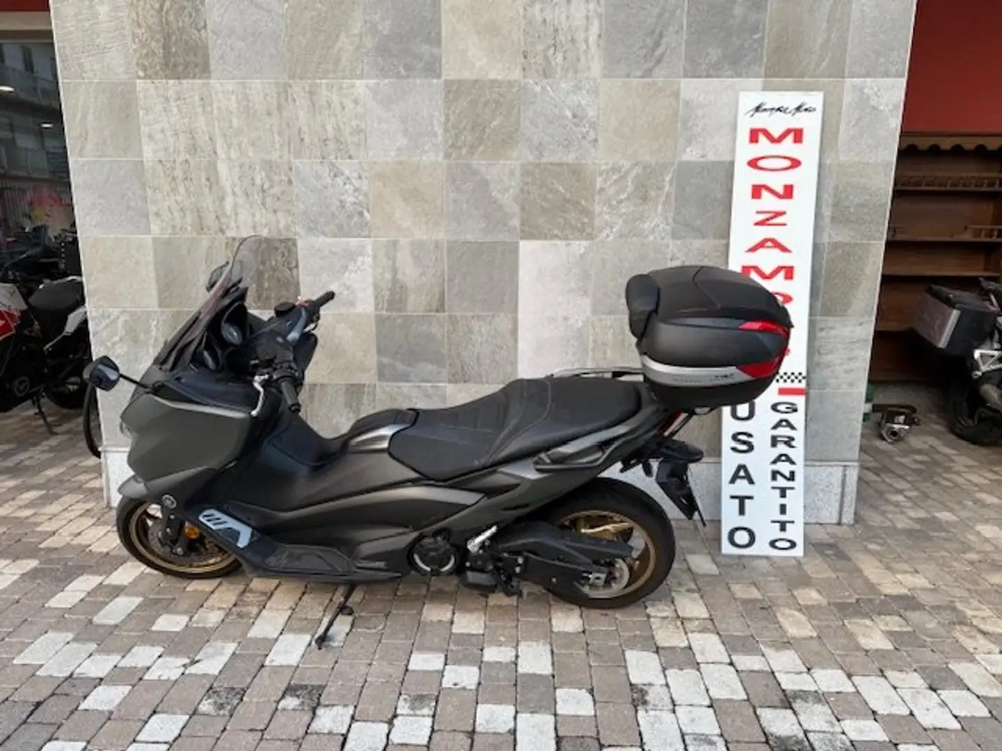 Yamaha TMAX 560 Noir - 1