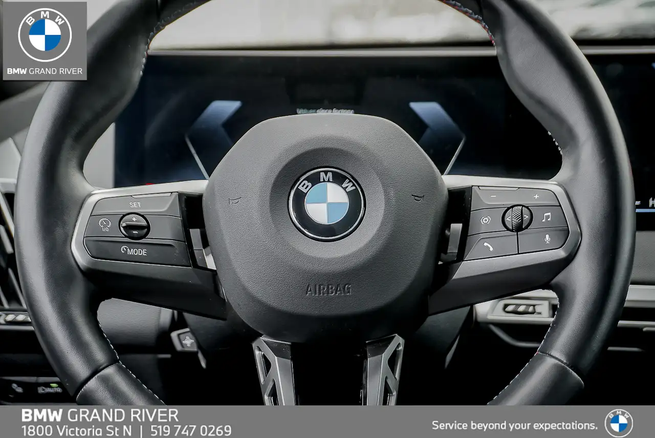 BMW iX снимка BMW iX