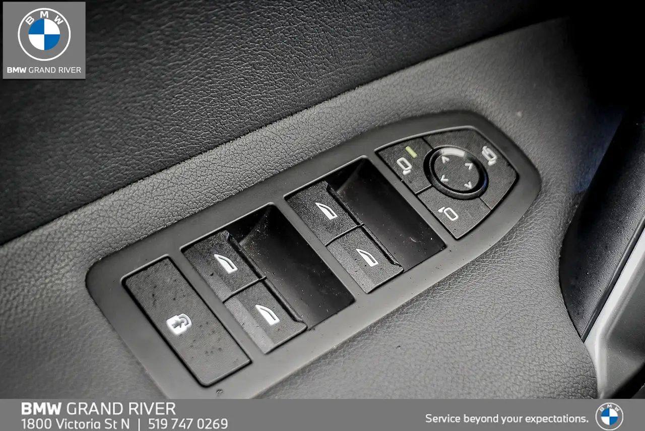 BMW iX снимка BMW iX
