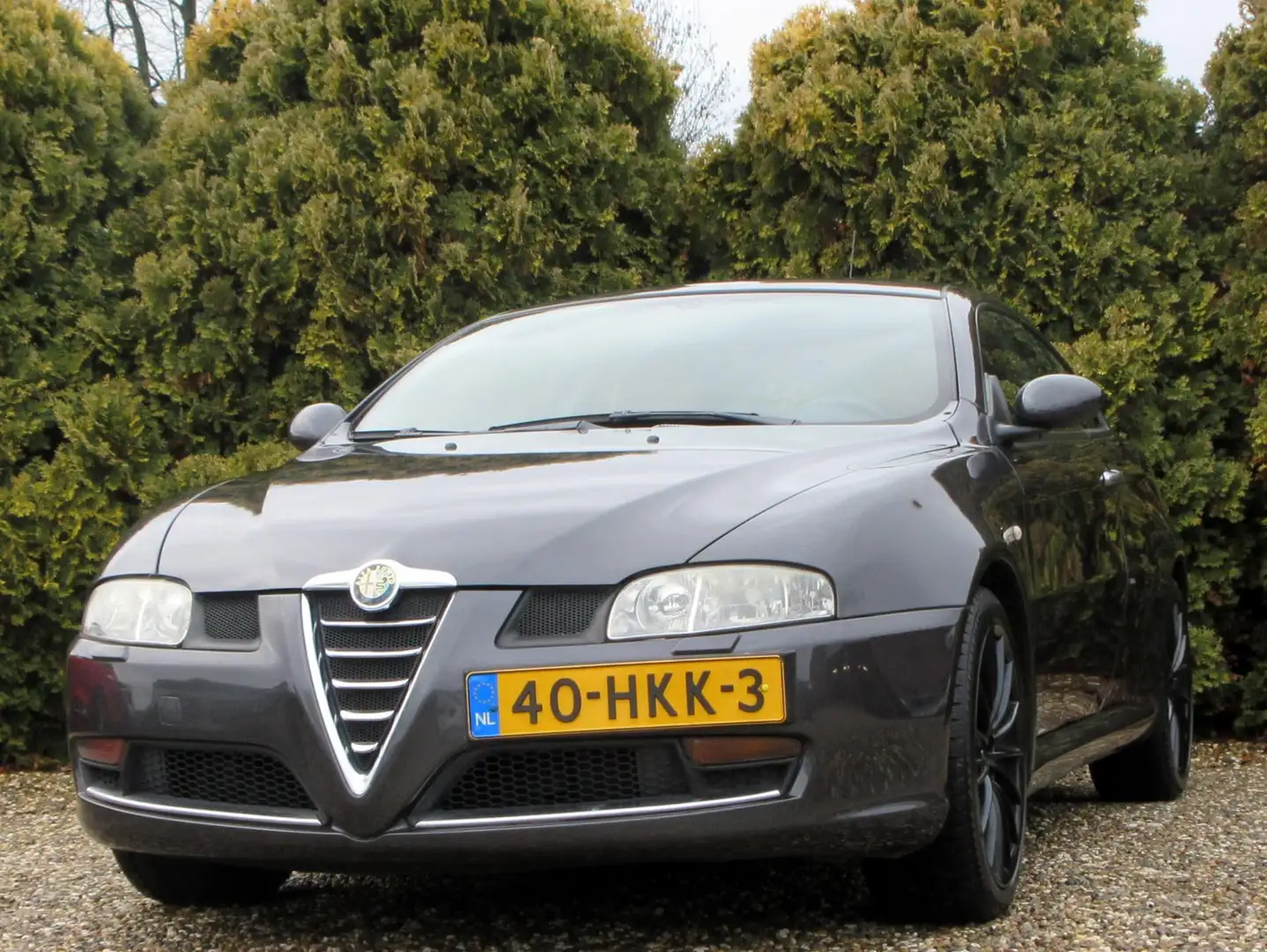 Alfa Romeo GT 2.0 JTS Imola*Navi*Pdc*18 inch* Grau - 2