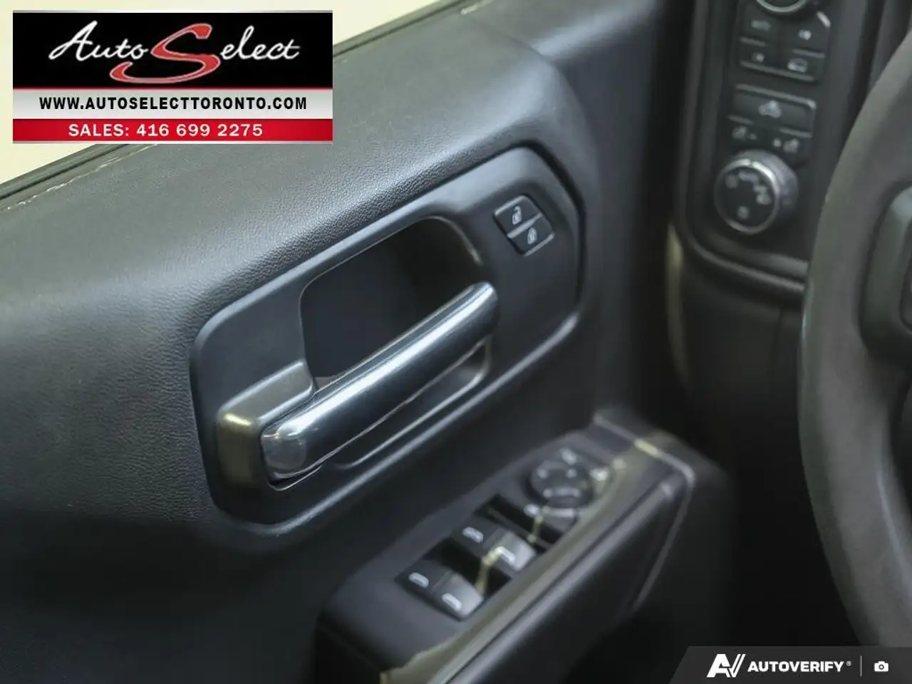 Chevrolet Silverado 1500 photo Chevrolet Silverado 1500