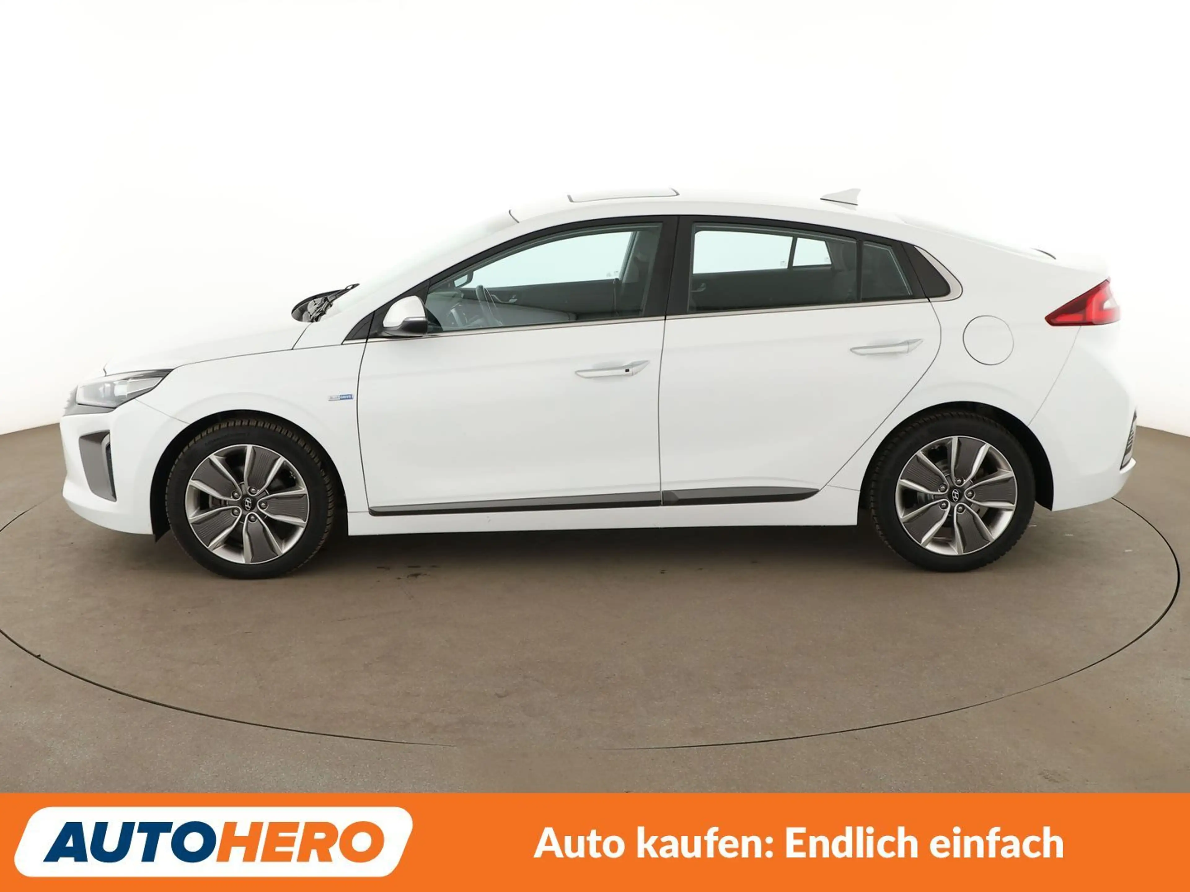 Hyundai IONIQ 1.6 Hybrid Style Aut.*NAVI*ACC*SPUR*CAM*PDC*SHZ* — photo 3
