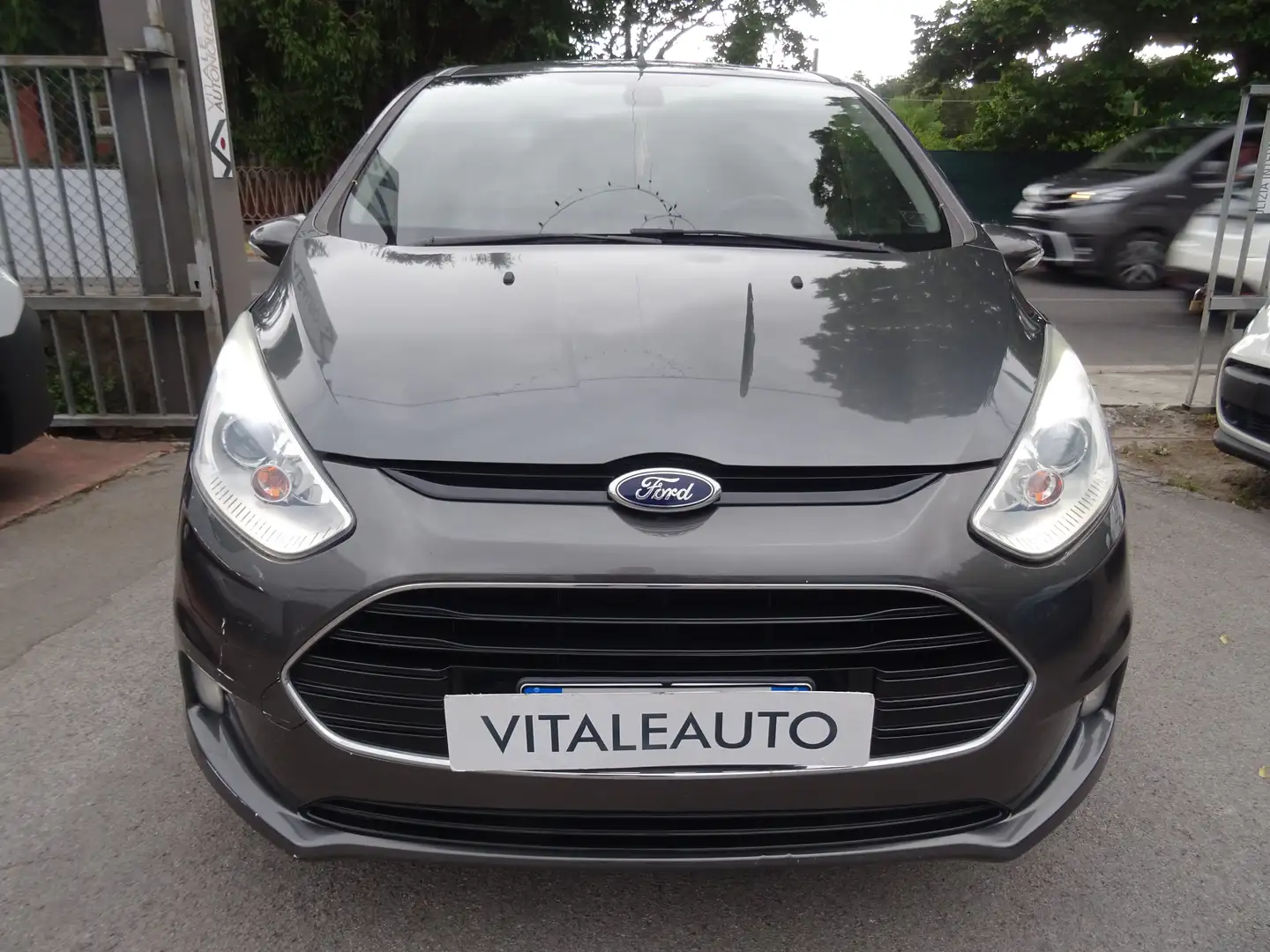 Ford B-Max 1.4  Titanium Gpl 87cv E6 OCCASIONE Grigio - 2