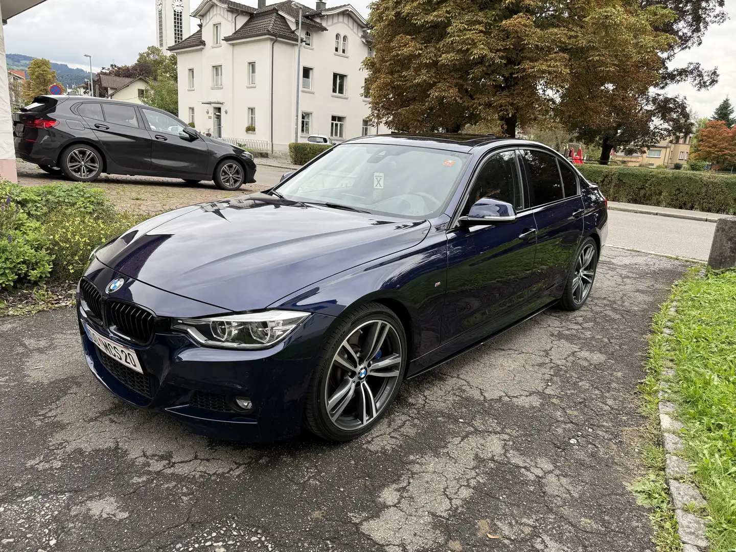 BMW 330 330d Aut. M Sport - 1