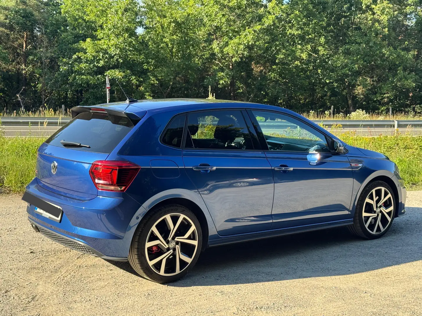 Volkswagen Polo GTI 2.0 TSI OPF DSG Blau - 2