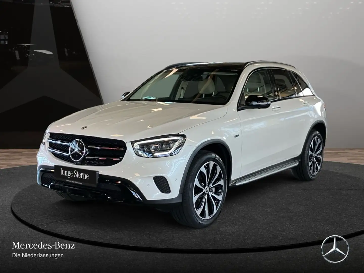 Mercedes-Benz GLC 300 e 4M NIGHT+PANO+360+MULTIBEAM+FAHRASS+HUD Weiß - 2