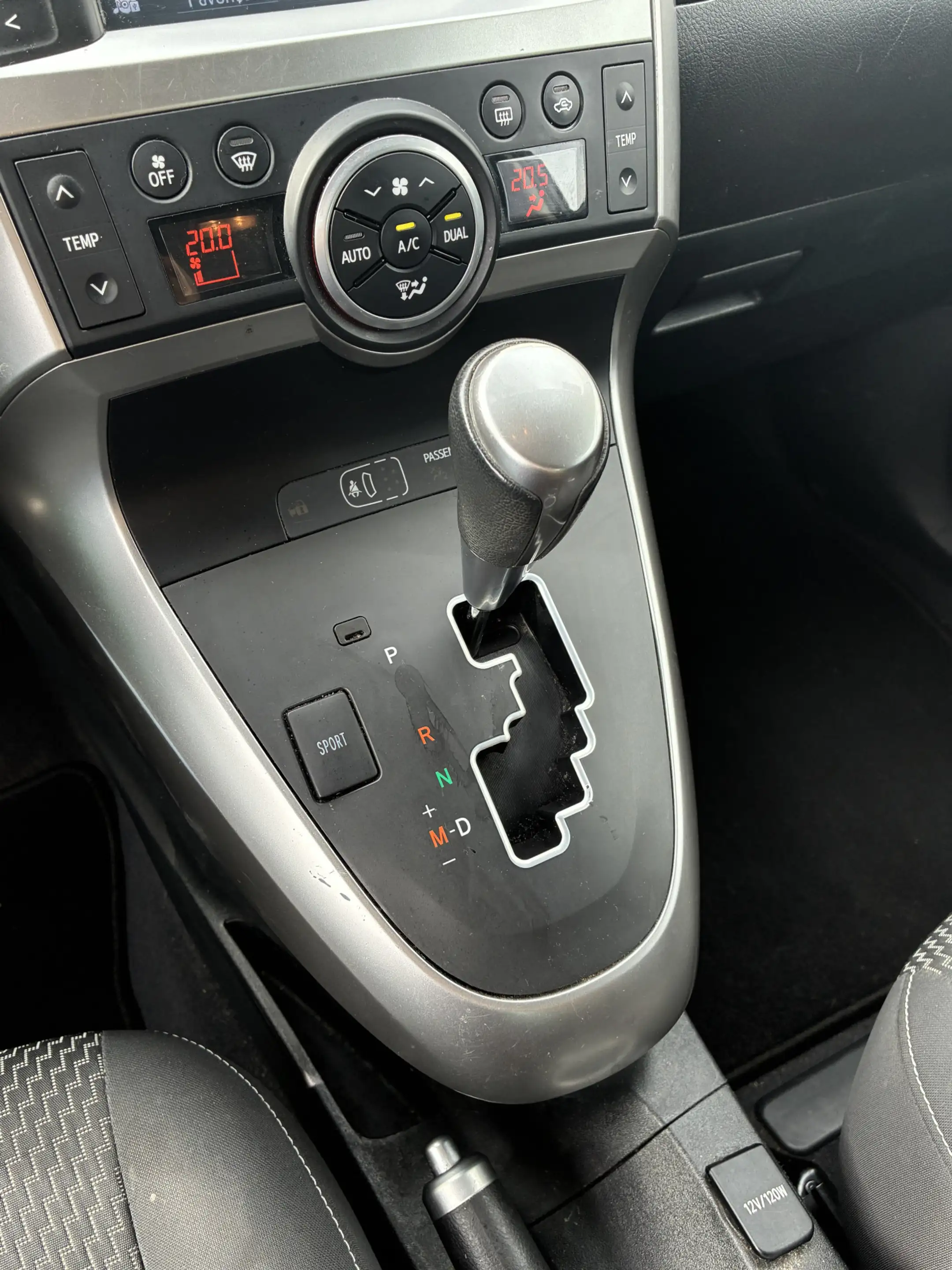 Toyota Verso 1.8 VVT-i Business 7persoons | Automaat | Trekhaak — photo 11