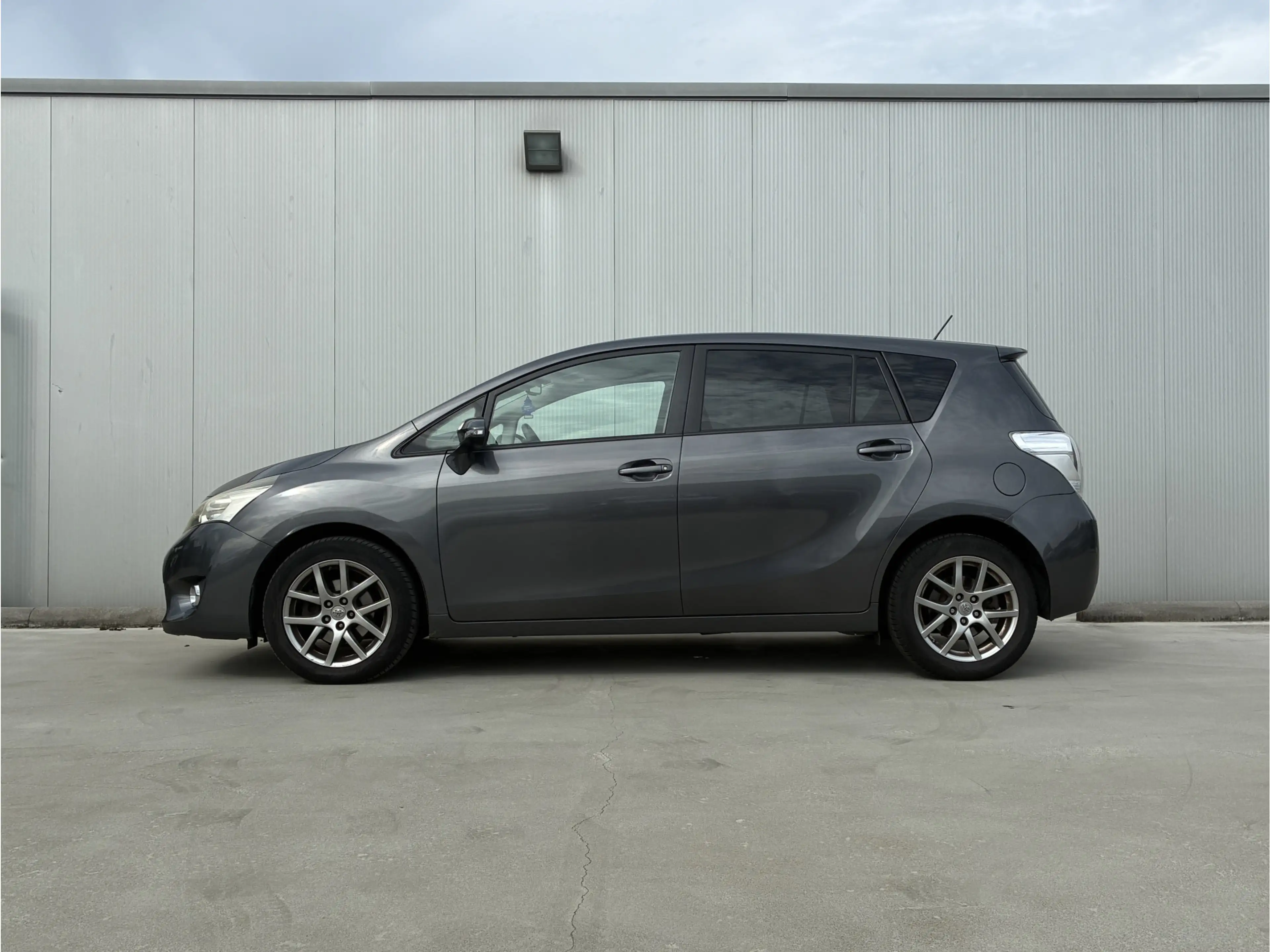 Toyota Verso 1.8 VVT-i Business 7persoons | Automaat | Trekhaak — photo 2