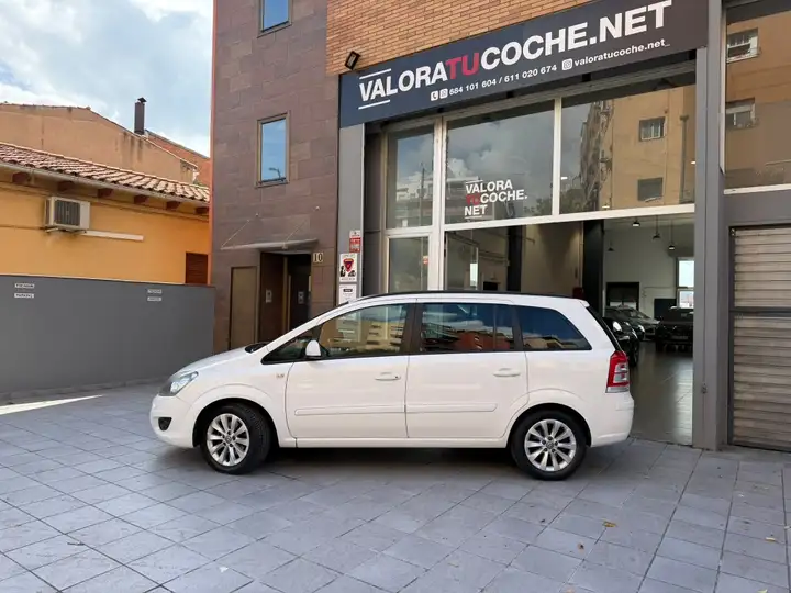 Opel Zafira 1.6 16v Family 2013, foto 2