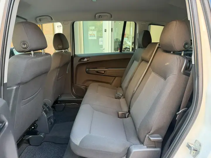 Opel Zafira 1.6 16v Family 2013, foto 22