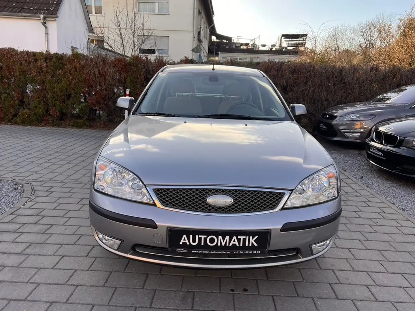 Ford Mondeo Lim. Ghia KLIMA PDC AUTOMATIK HU/08.2025 Plateado - 2