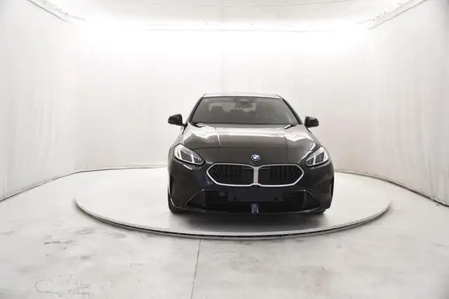BMW 2 Series view 5