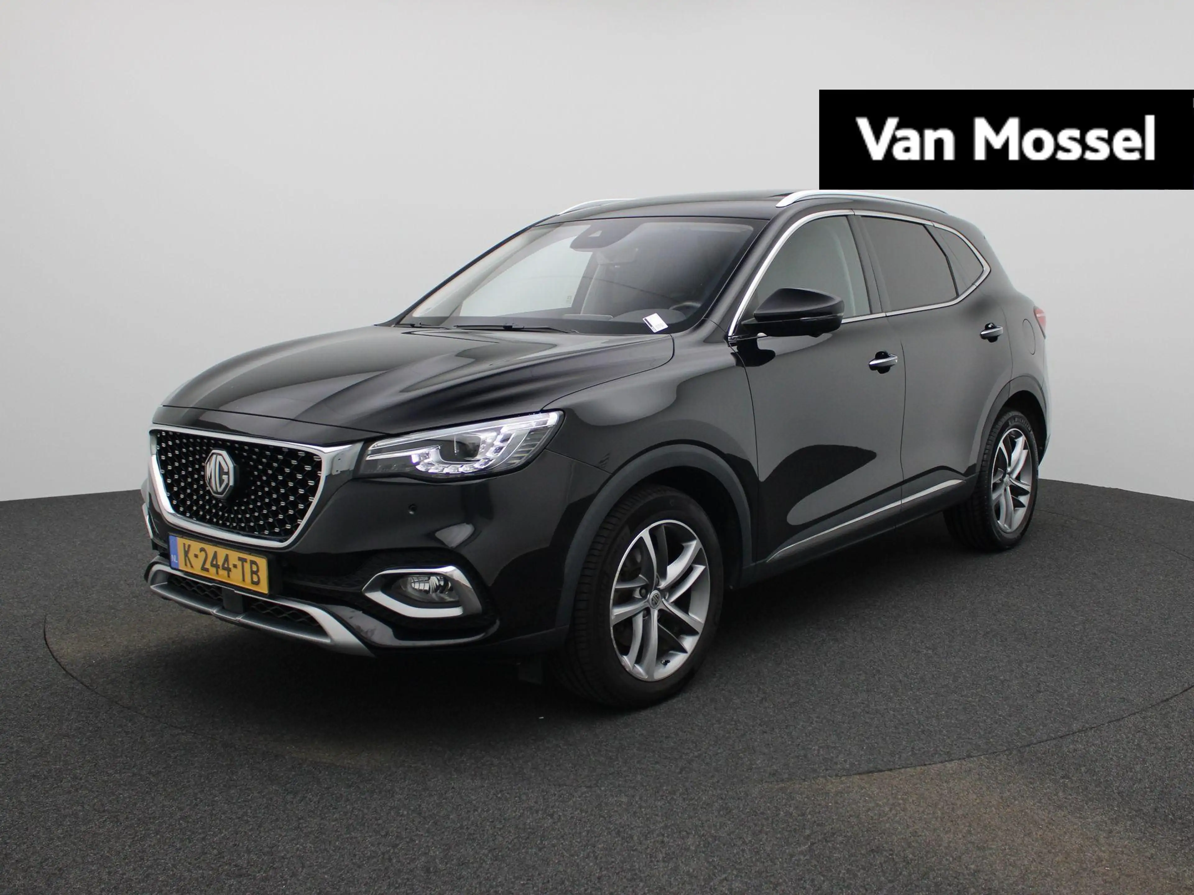 MG EHS 1.5 T-GDI PHEV Aut. Luxury | Panoramadak | Navi |