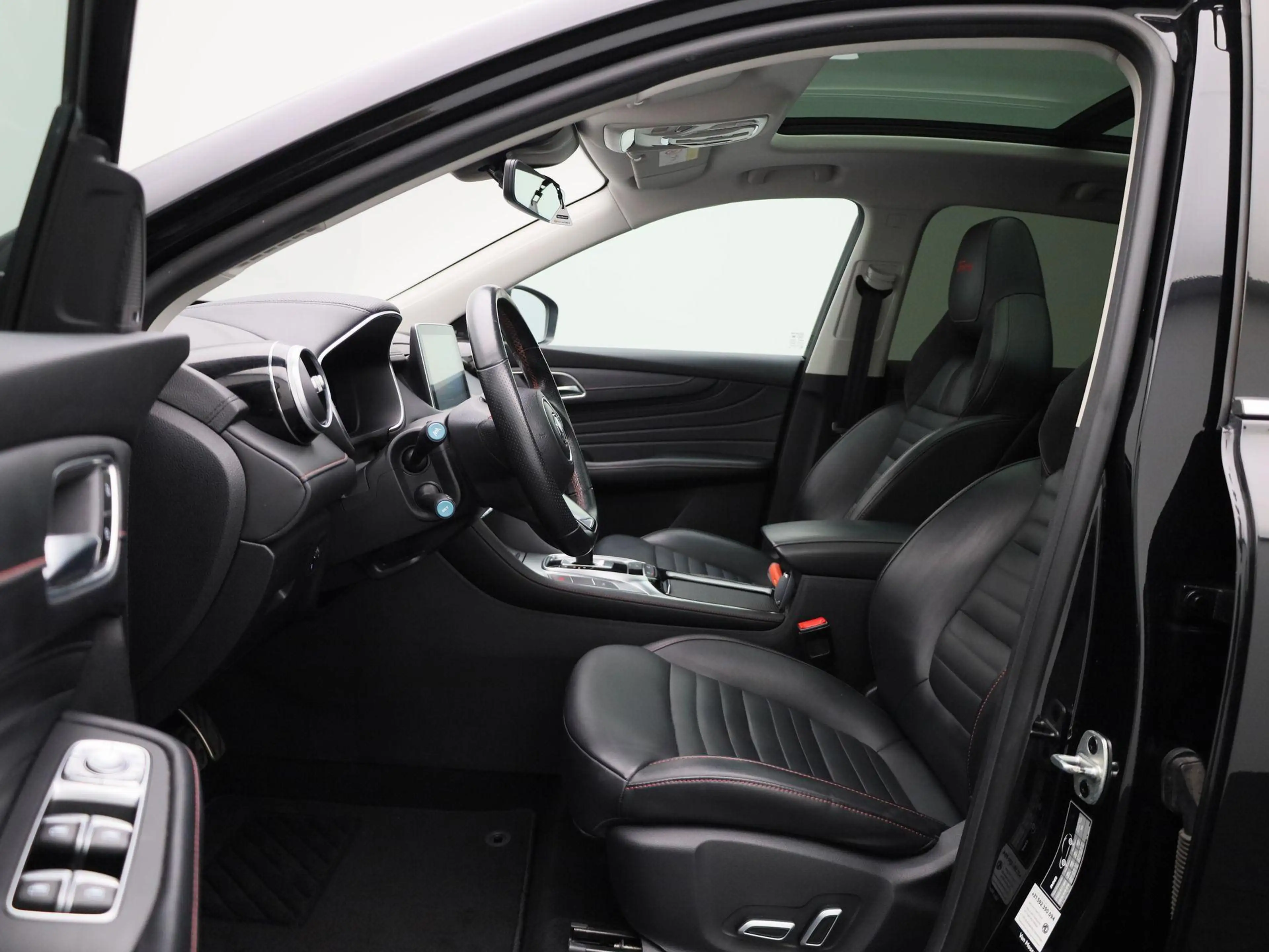 MG EHS 1.5 T-GDI PHEV Aut. Luxury | Panoramadak | Navi | — photo 9