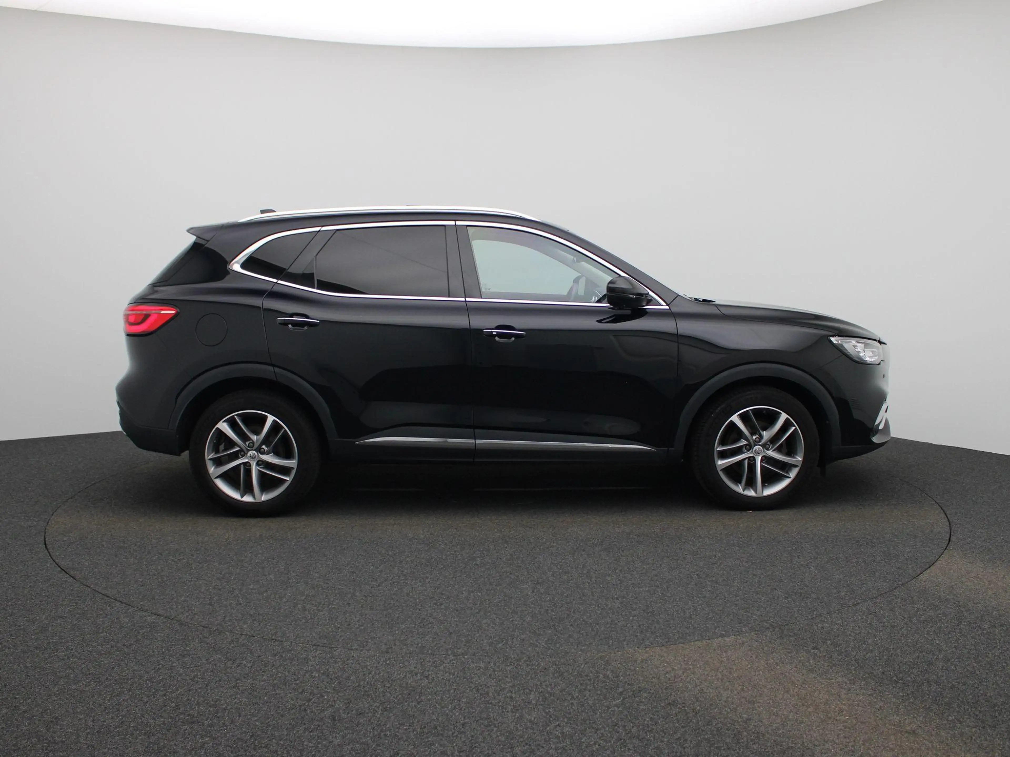 MG EHS 1.5 T-GDI PHEV Aut. Luxury | Panoramadak | Navi | — photo 6