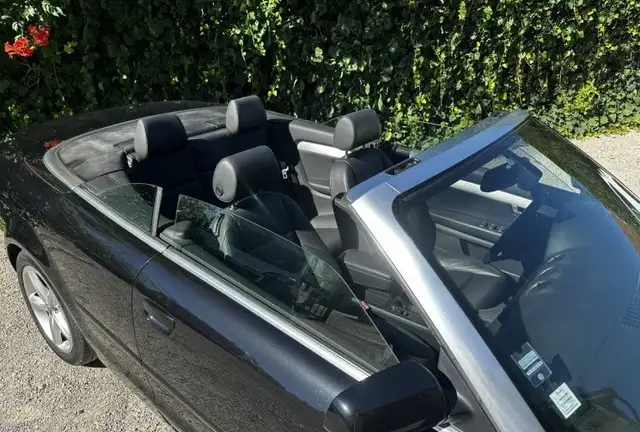 Audi A4 view 9