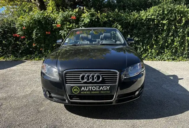 Audi A4 view 11