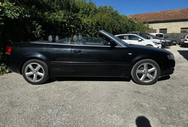 Audi A4 view 8