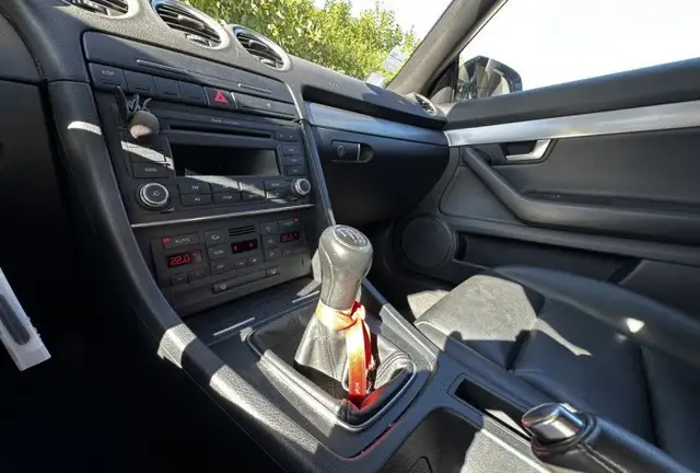 Audi A4 view 15
