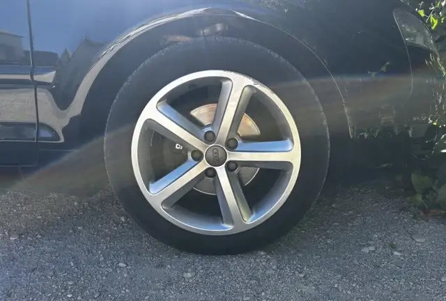 Audi A4 view 25