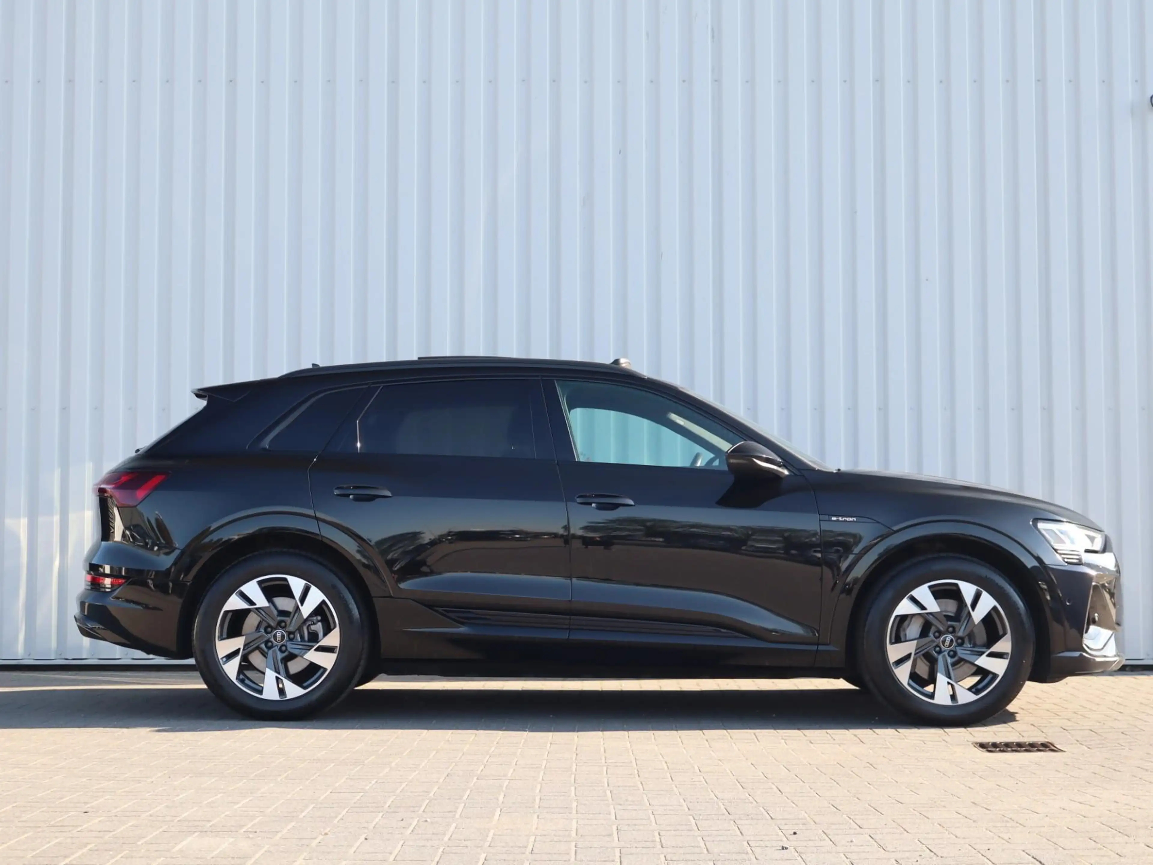 Audi e-tron 55 quattro 409pk S Edition 95 kWh | SoH 94% | ACC — photo 3