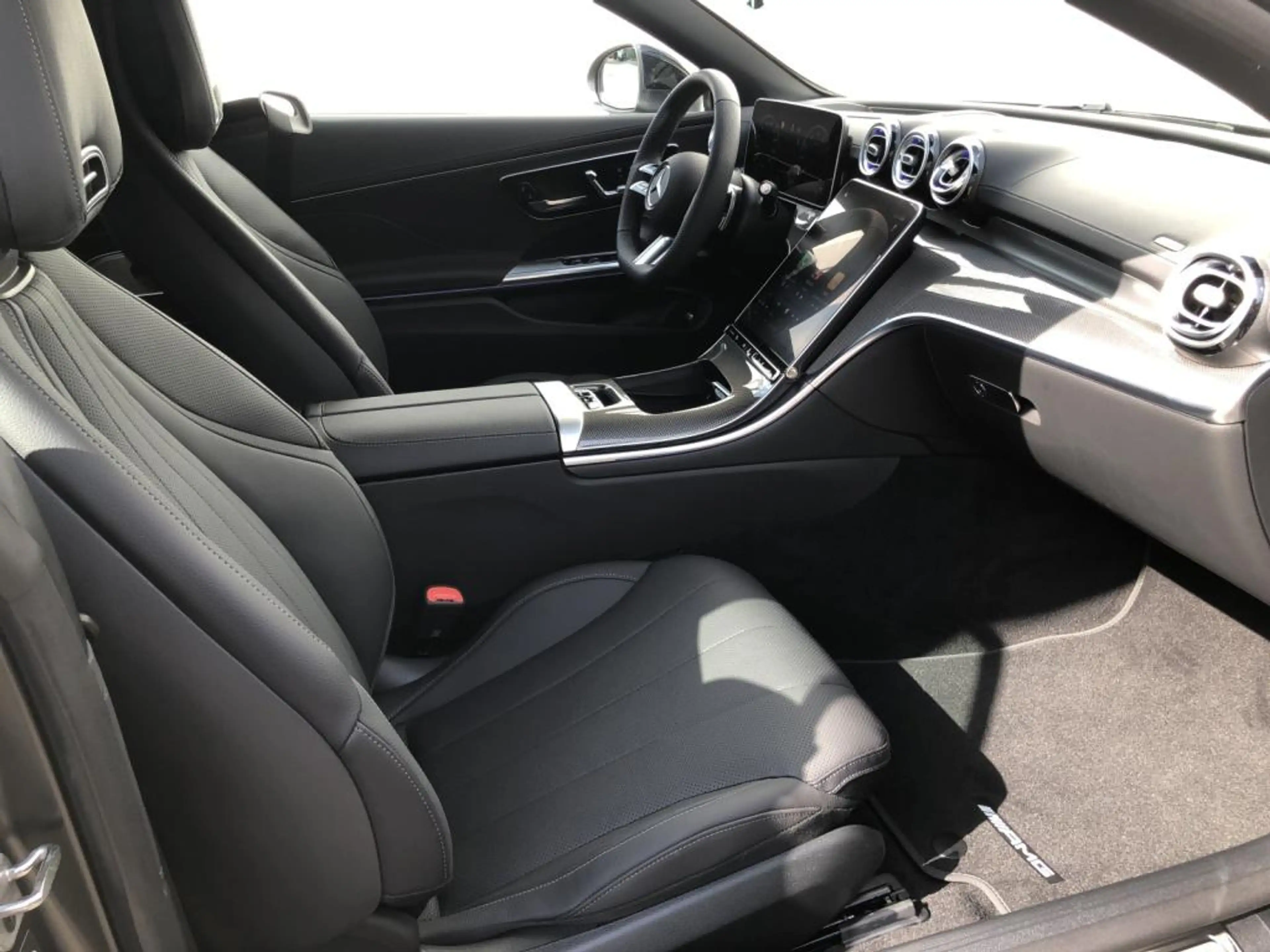 Mercedes-Benz CLE 450 4MATIC Cabriolet +AMGPremium+20Z+360° — photo 6