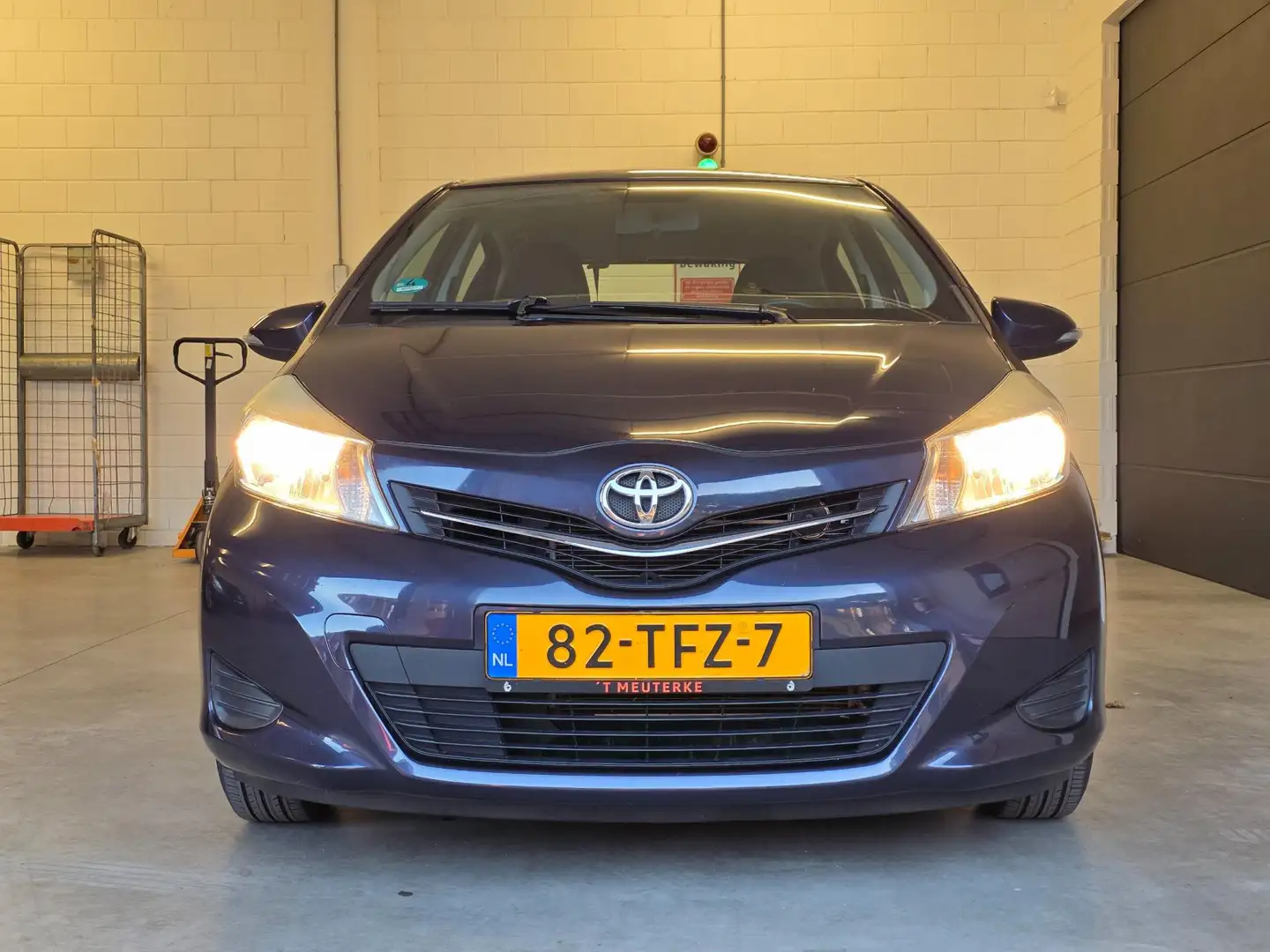 Toyota Yaris 1.0 VVT-i Aspiration / NAP / NAVI / CAMERA / BLUET Azul - 2