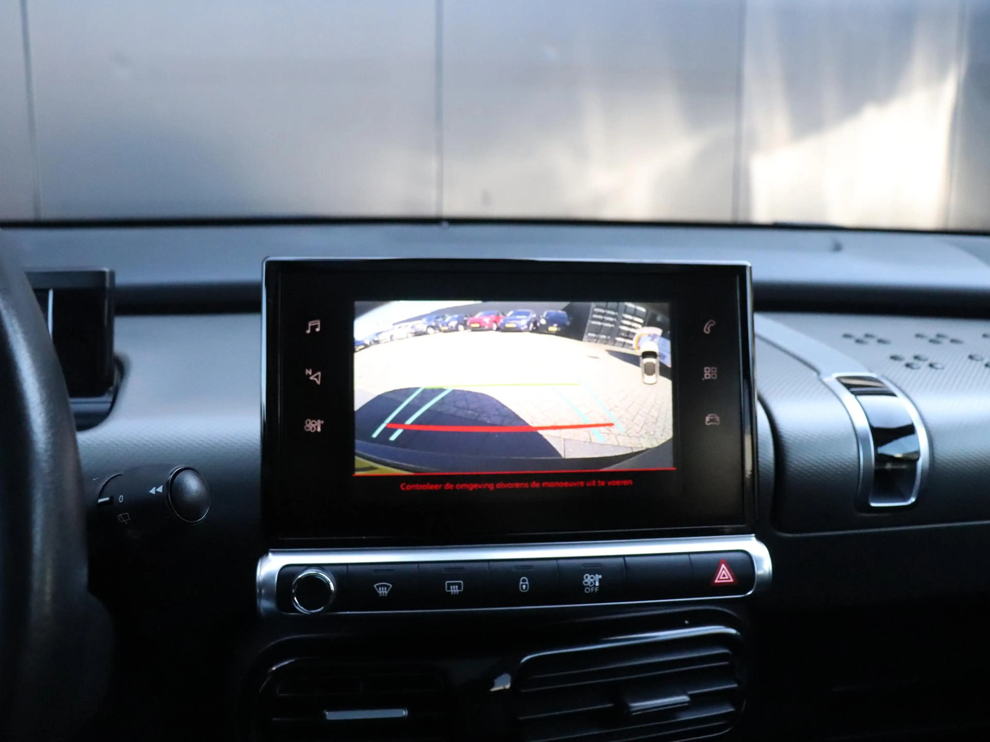 Citroen C4 Cactus 1.2 PureTech Shine | AUT. | LEDER | TREKHAAK | PAN — photo 11